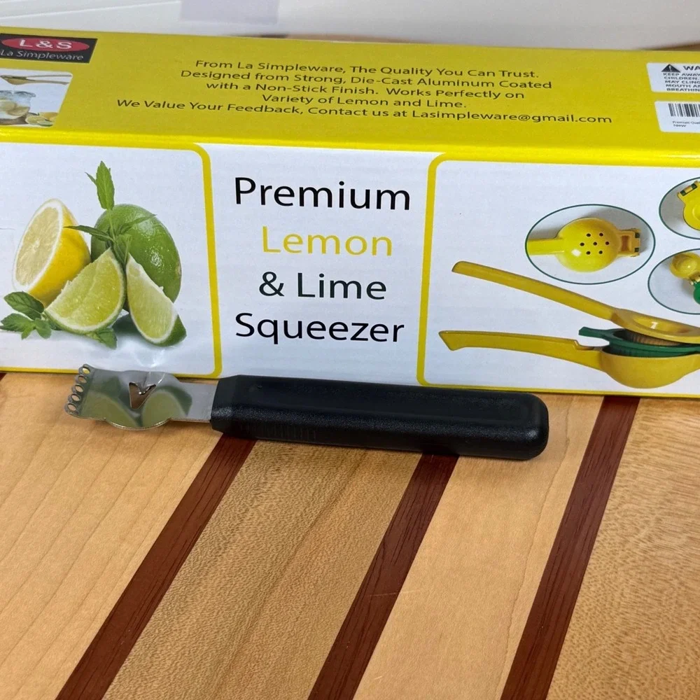La Simpleware Premium Lemon & Lime Squeezer Die-Cast Aluminum with Zester Tool